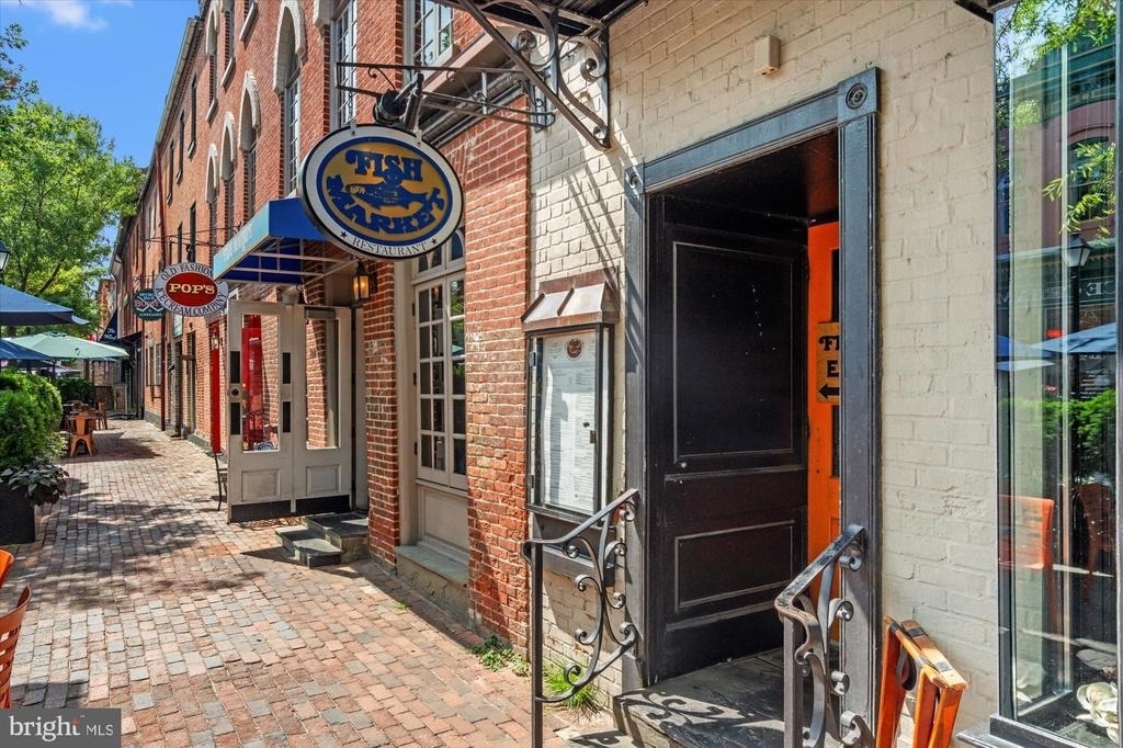 406 Payne Street N - Photo 12