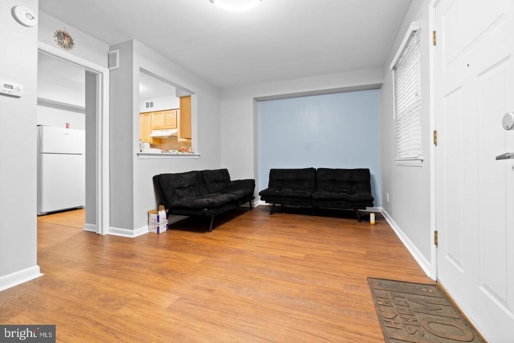 1225 W Diamond Street - Photo 1