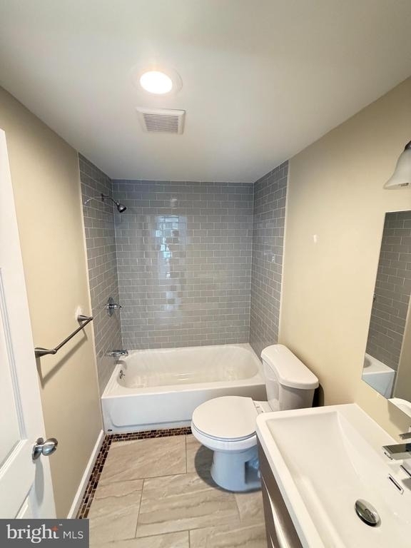 709 S Warnock Street - Photo 11