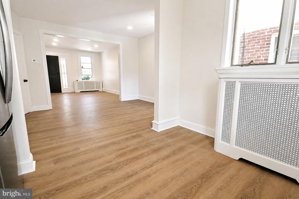 162 W Godfrey Avenue - Photo 5