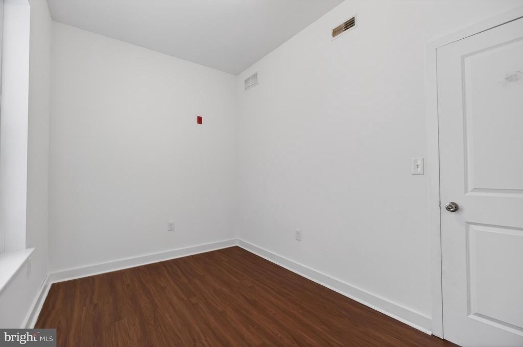 6028 Market Street - Photo 10