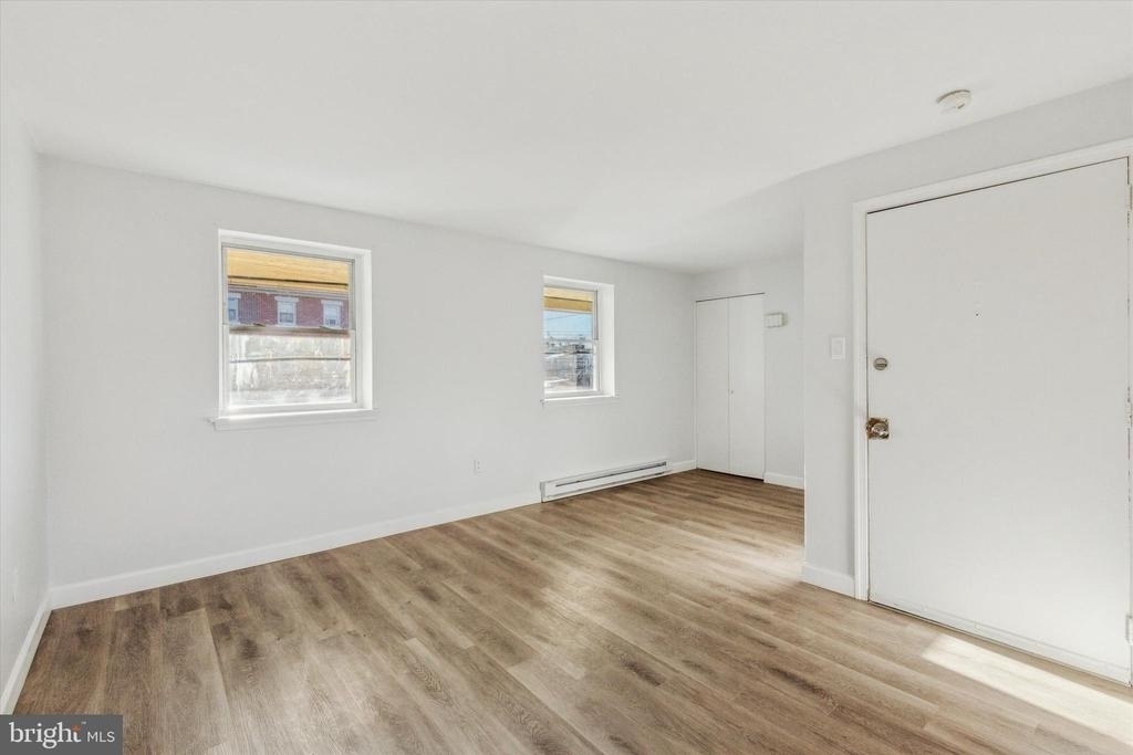 329 Buttonwood Street - Photo 4
