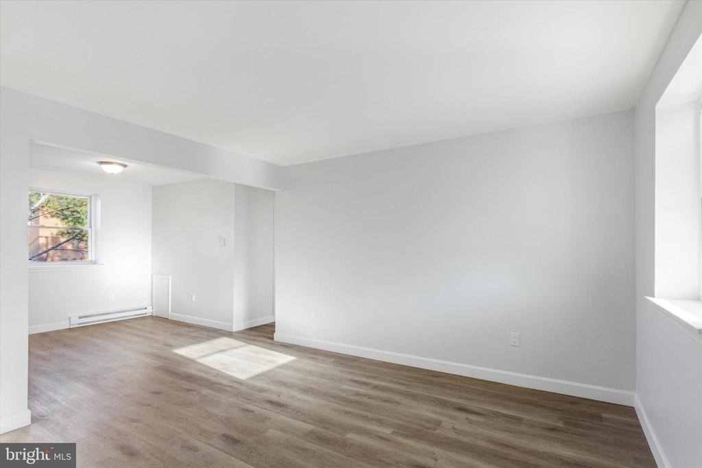 329 Buttonwood Street - Photo 2