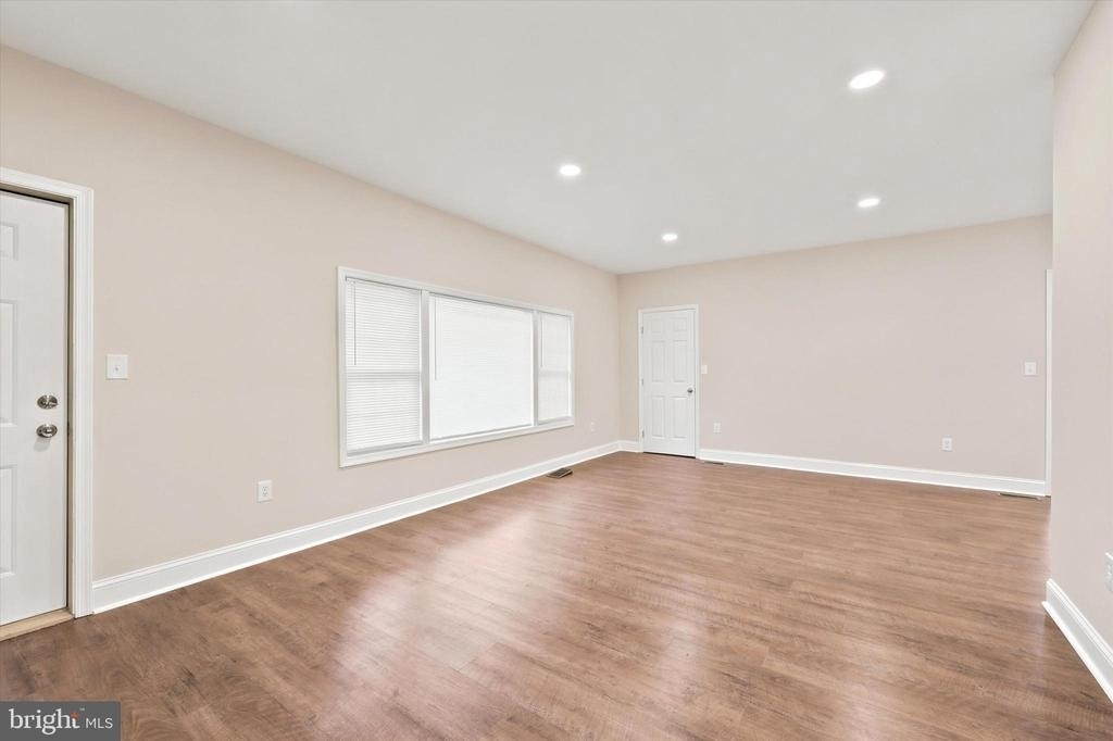 1605 Brintons Bridge - Photo 4
