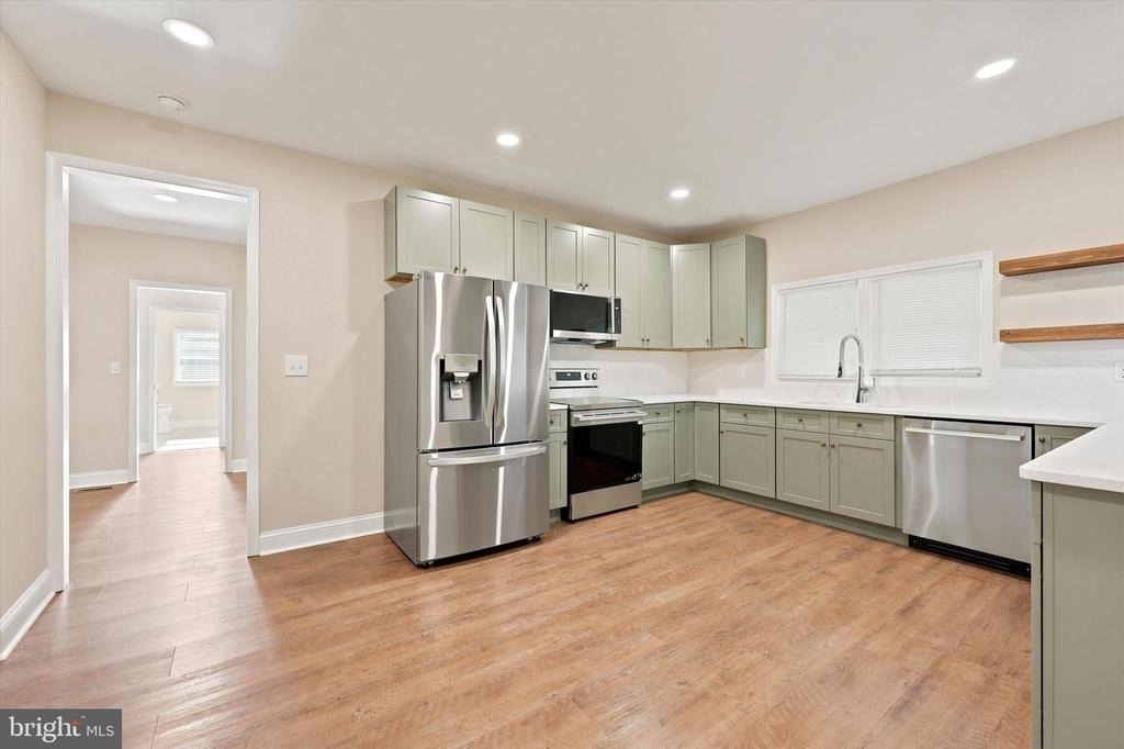 1605 Brintons Bridge - Photo 1