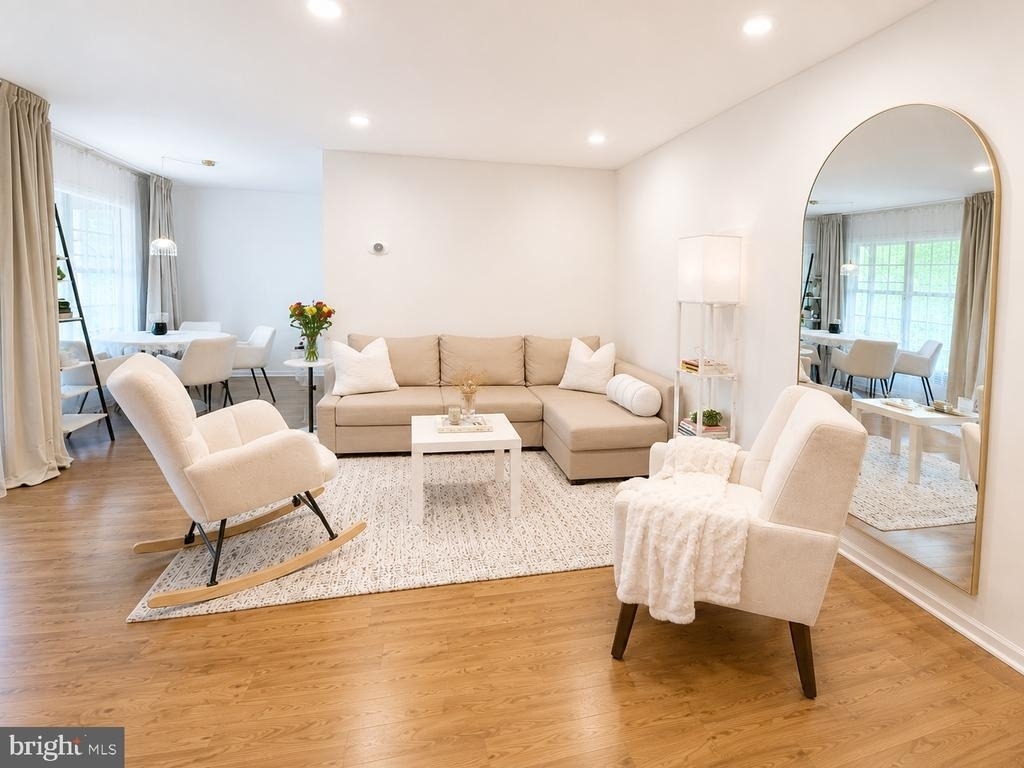 424 Tavistock - Photo 2