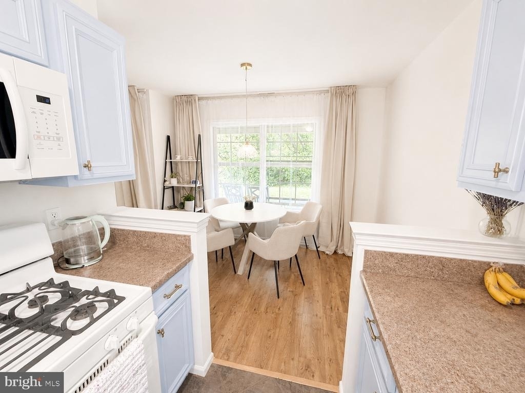 424 Tavistock - Photo 5