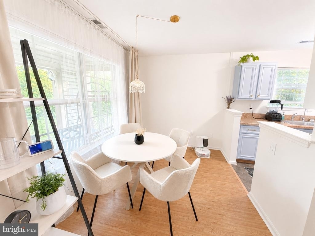 424 Tavistock - Photo 3