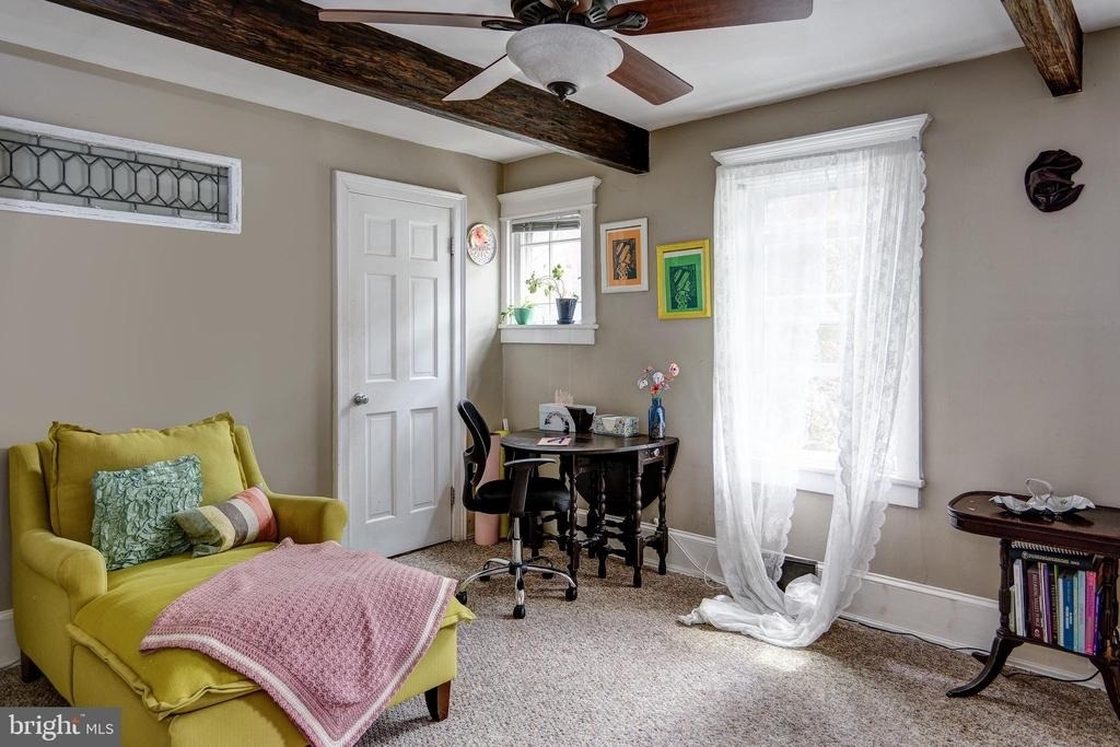25 E Redman Avenue - Photo 2