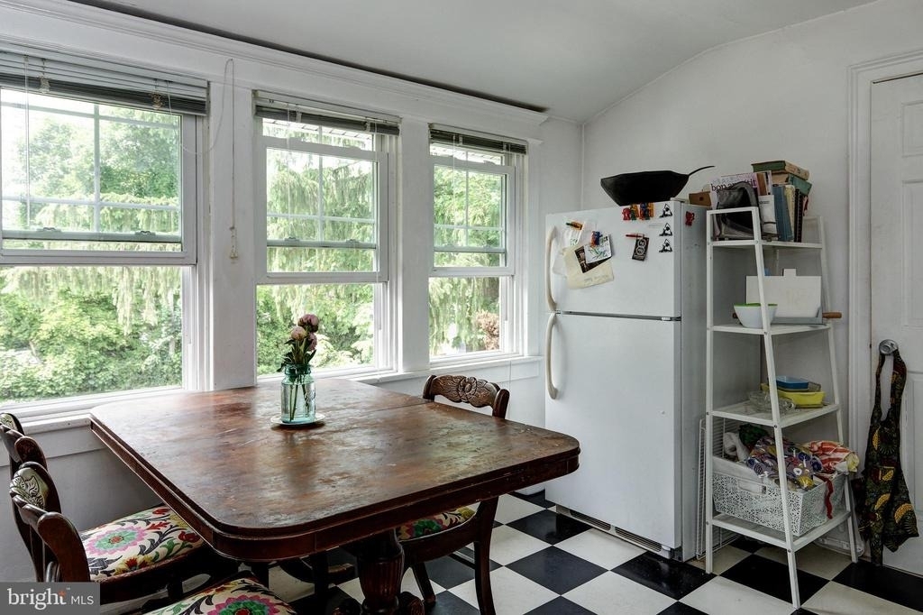 25 E Redman Avenue - Photo 5