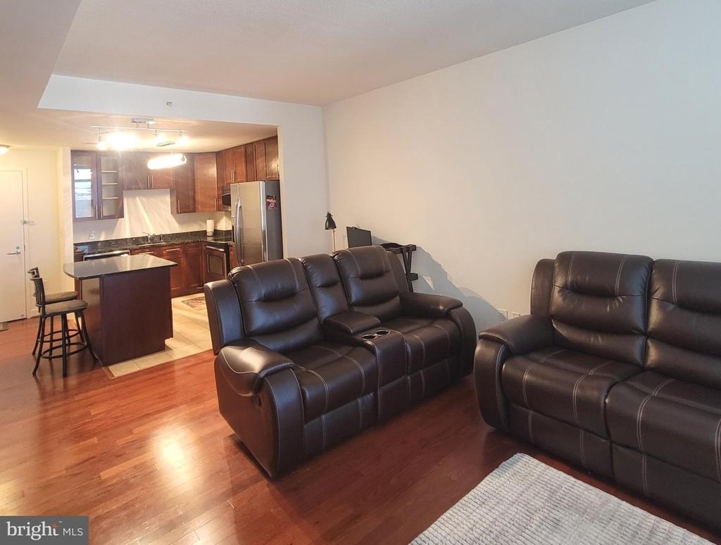 155 Potomac Psge - Photo 4