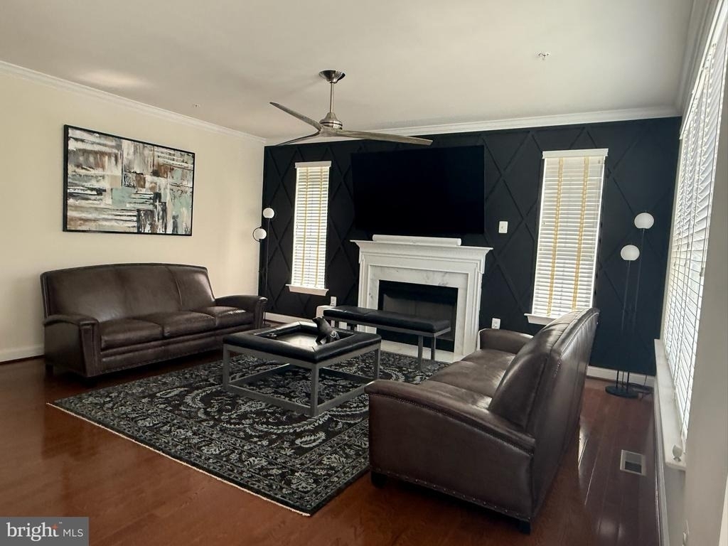 4506 Wycliffe Lane - Photo 4