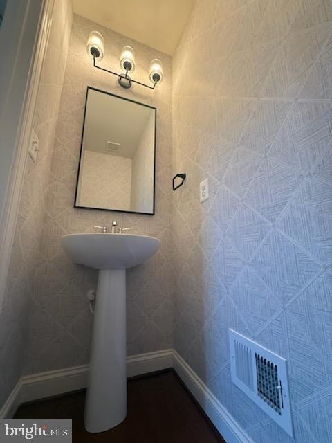 4506 Wycliffe Lane - Photo 5