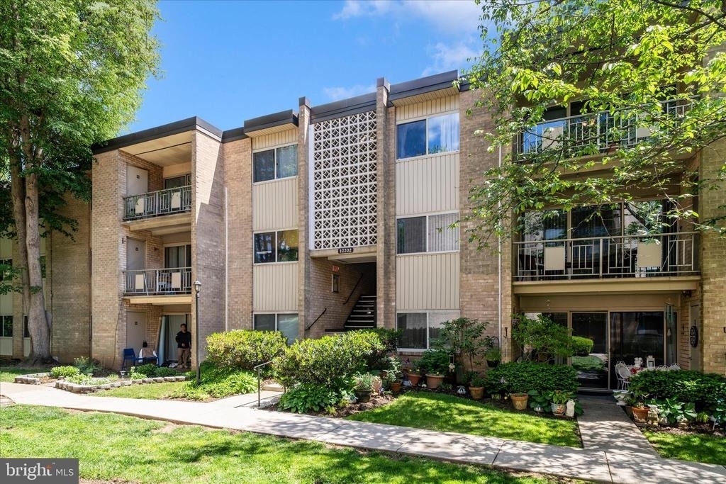 12202 Braxfield Court - Photo 45