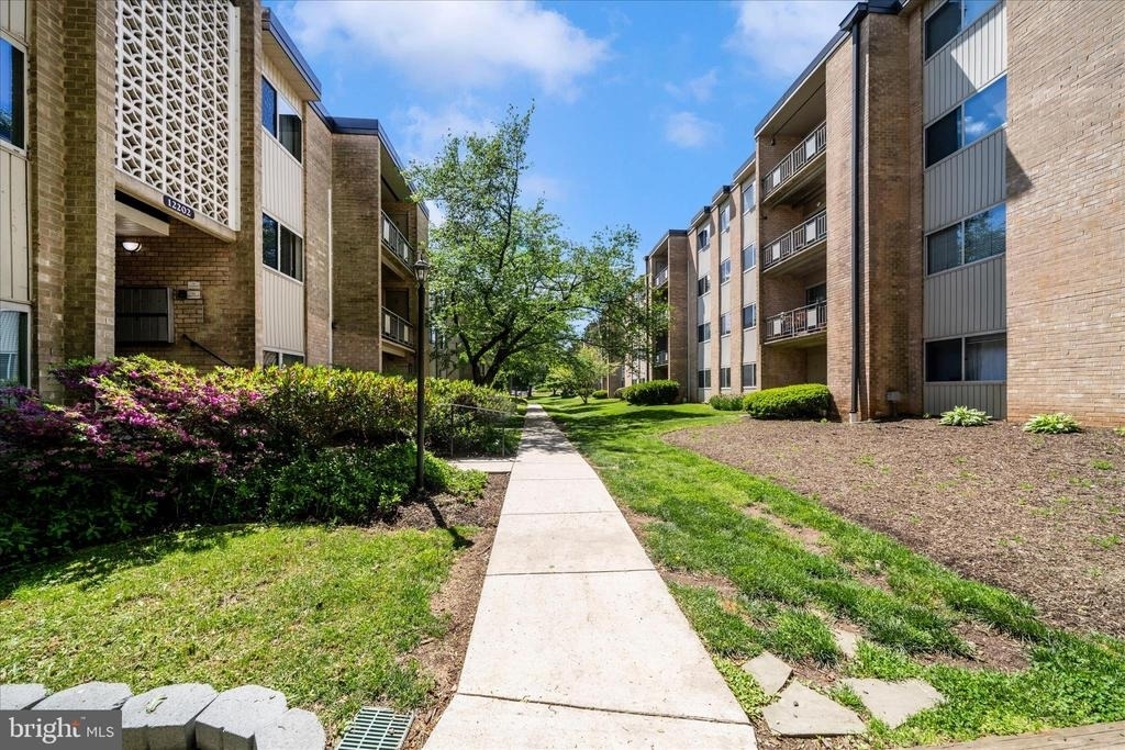 12202 Braxfield Court - Photo 43