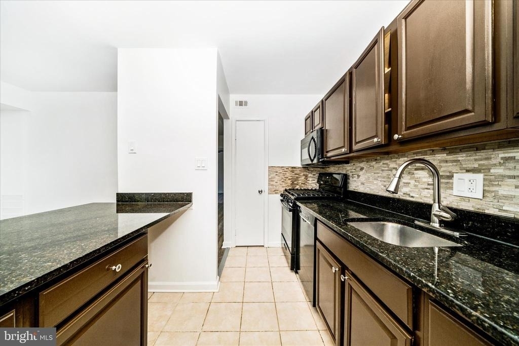 12202 Braxfield Court - Photo 21