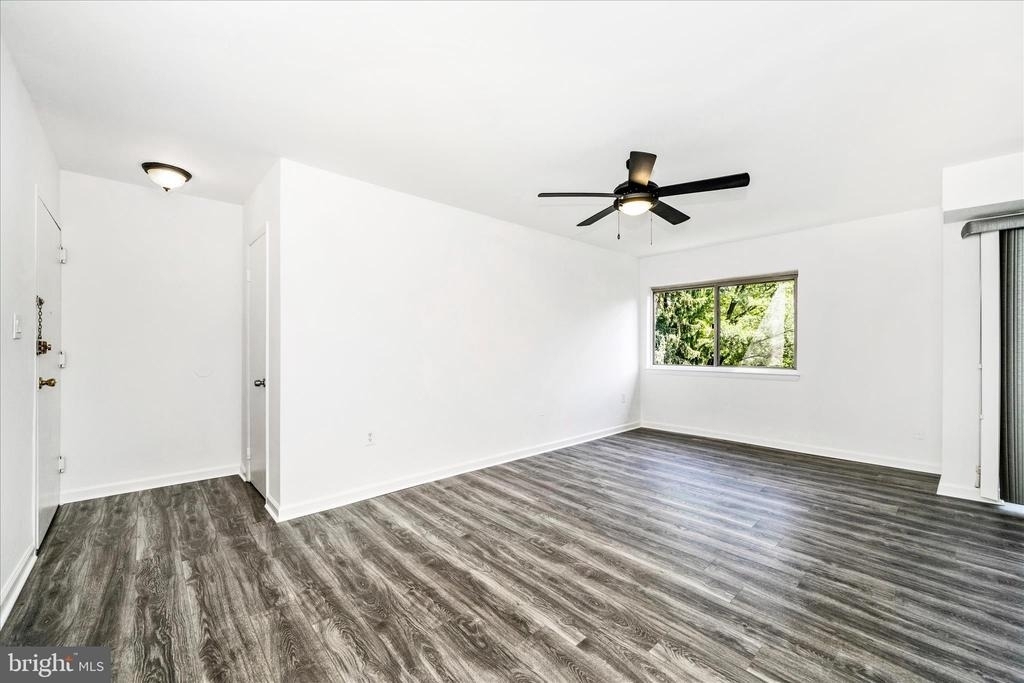 12202 Braxfield Court - Photo 4