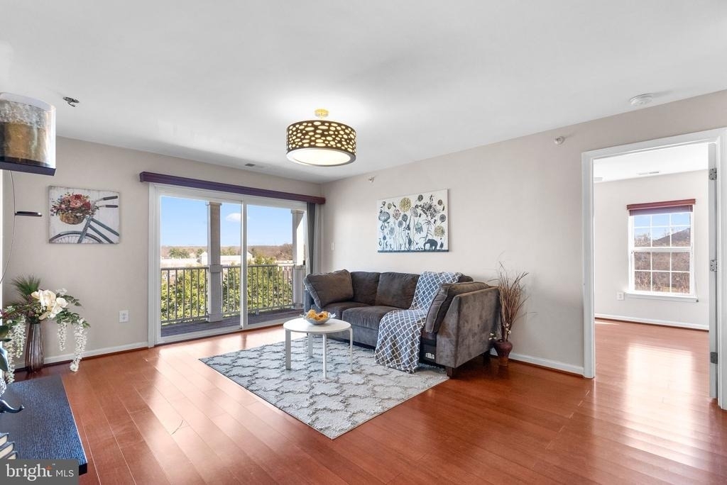 13304 Kilmarnock Way - Photo 5