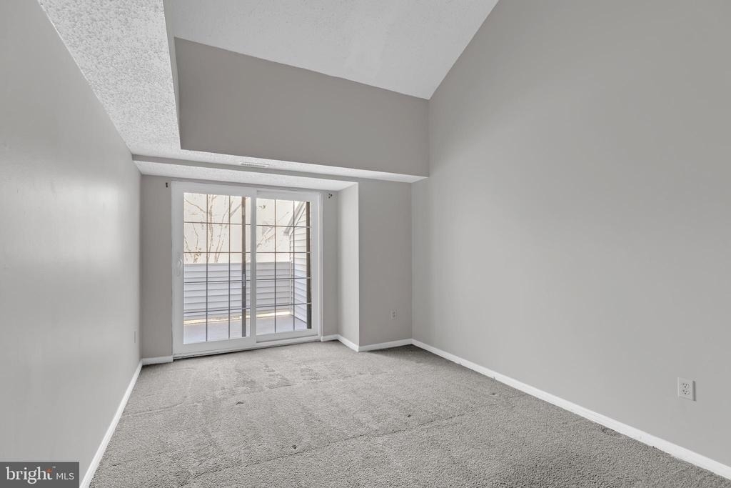 1639 Carriage House Terrace - Photo 15
