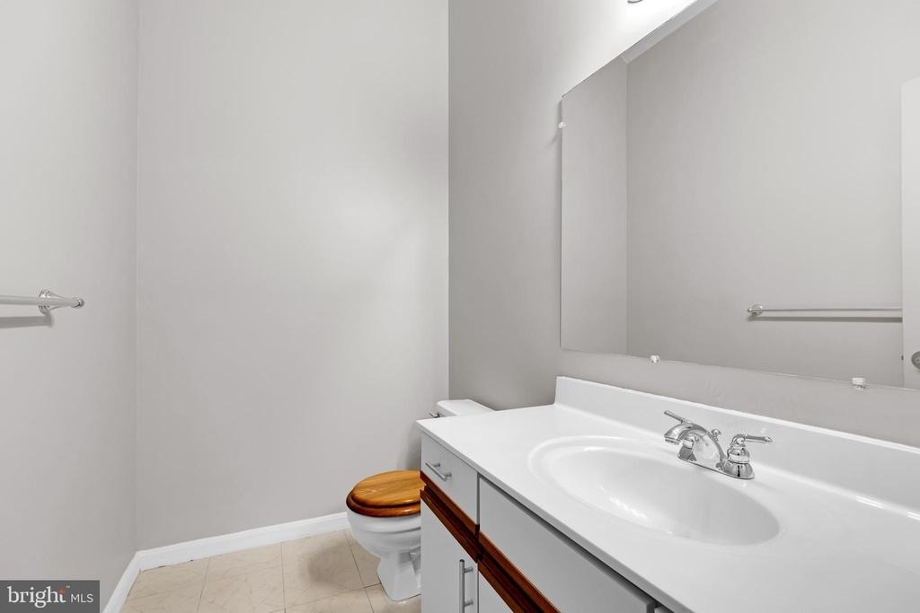 1639 Carriage House Terrace - Photo 8