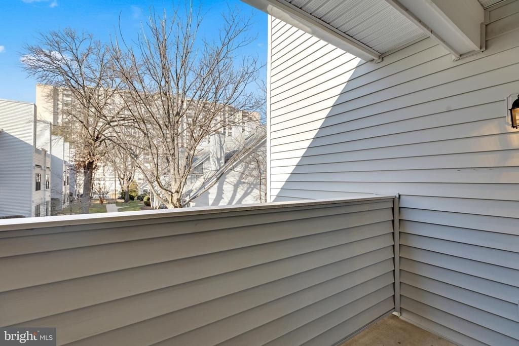 1639 Carriage House Terrace - Photo 5