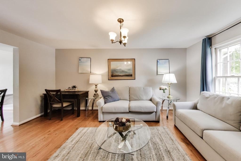 10075 Maple Leaf Drive - Photo 0