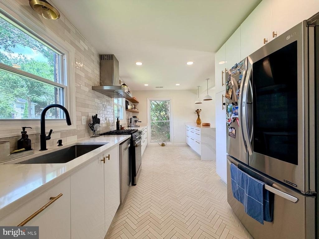 12904 Missionwood Way - Photo 3