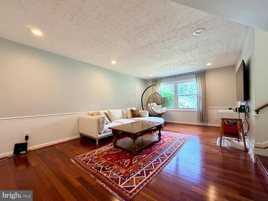 12904 Missionwood Way - Photo 16