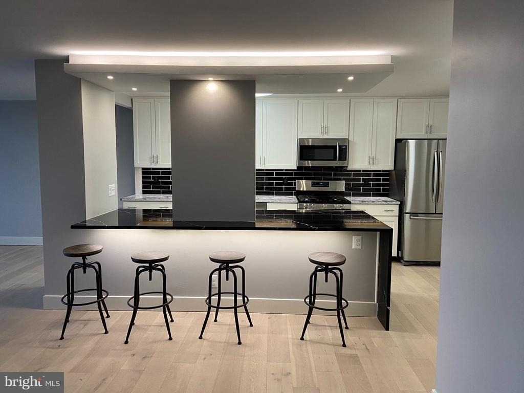 5101 River Road - Photo 3
