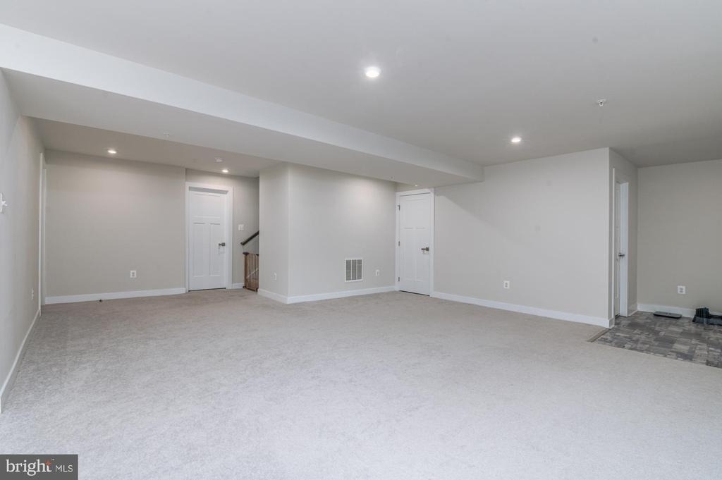 405 Potomac View Parkway - Photo 35