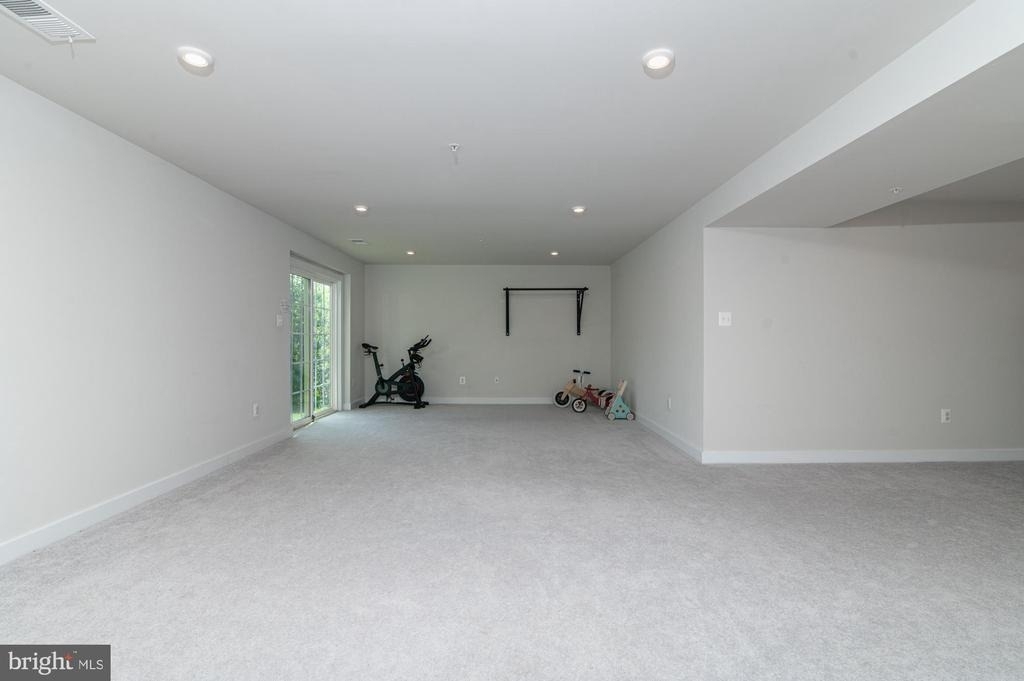 405 Potomac View Parkway - Photo 36