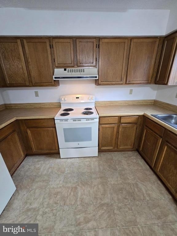 6047 Sirenia Place - Photo 4
