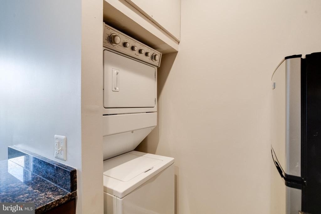 847 Park Avenue - Photo 12