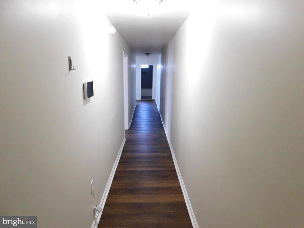 2427 Lakeview Avenue - Photo 2