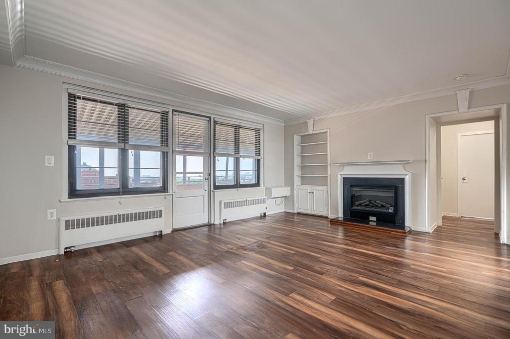 105 39th Street W - Photo 20