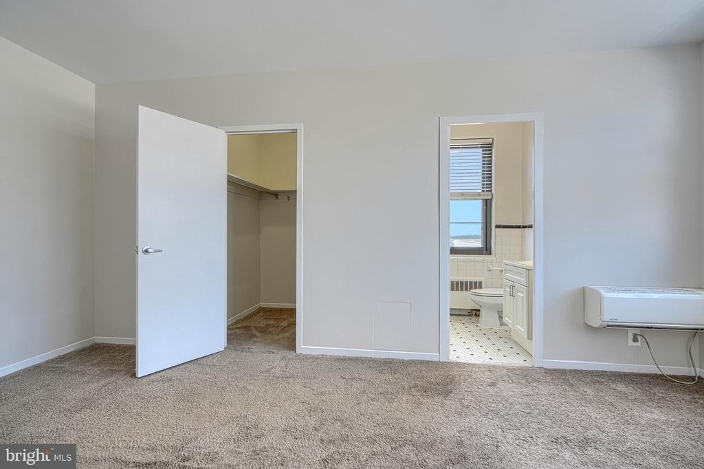 105 39th Street W - Photo 27
