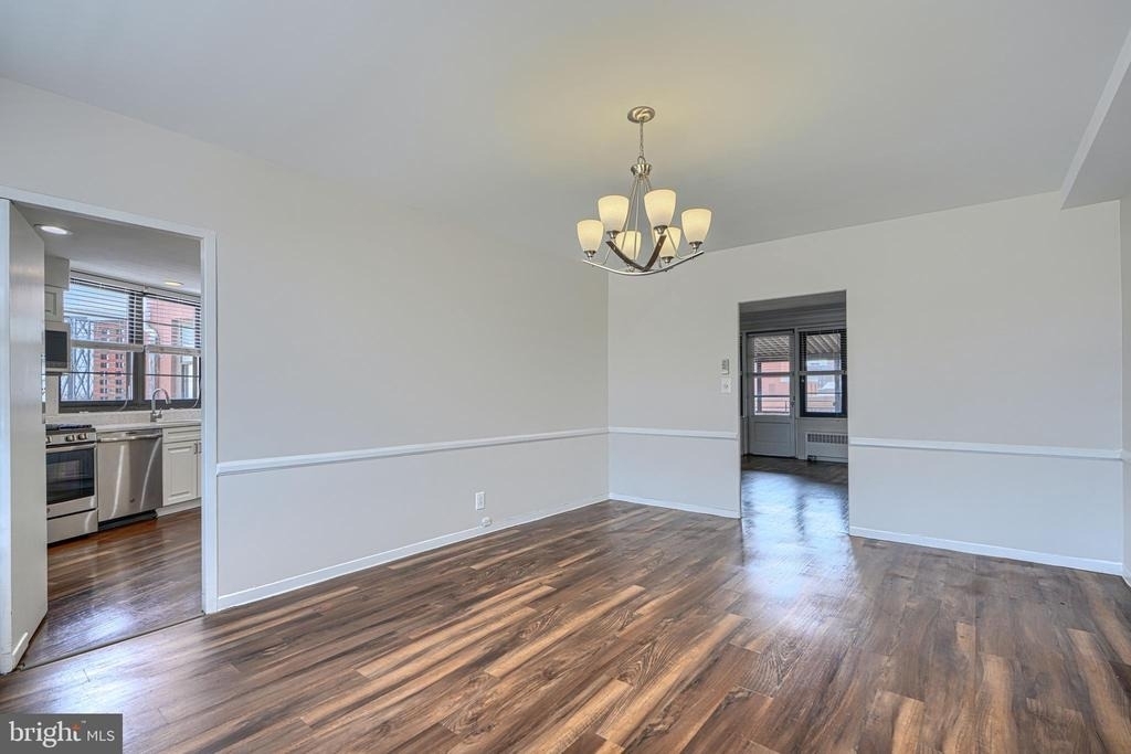 105 39th Street W - Photo 15