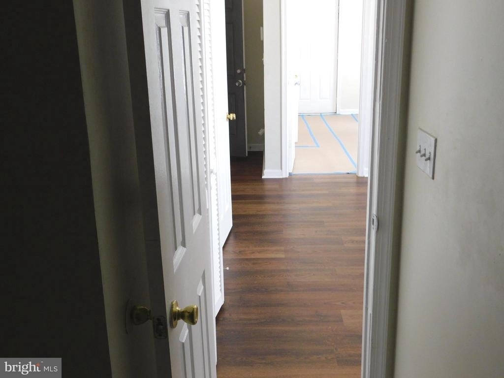 2427 Lakeview Avenue - Photo 7