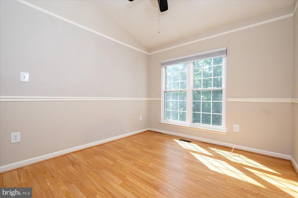 2209 Commissary Circle - Photo 8