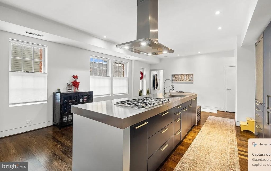 1124 10th Street Nw - Photo 3