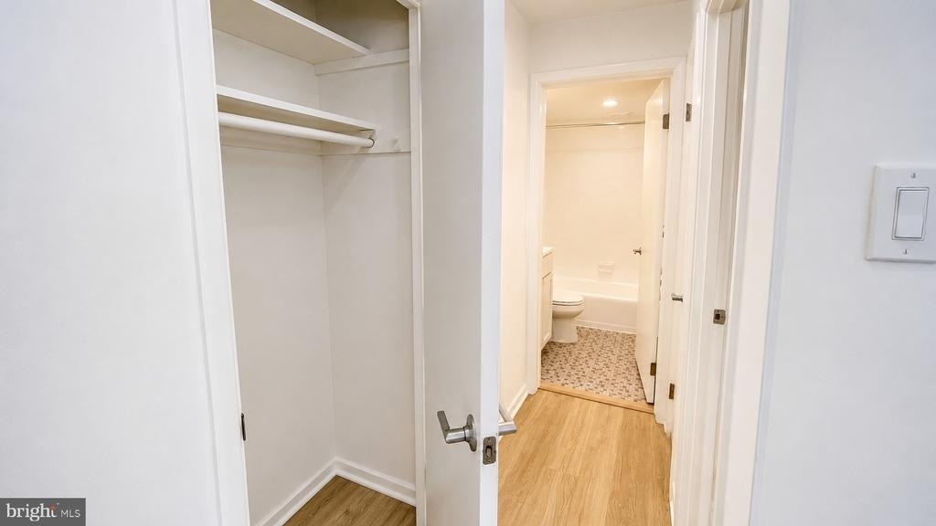 4465 Macarthur Boulevard Nw - Photo 6