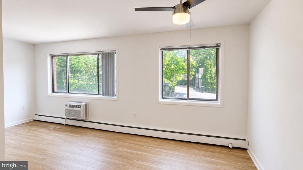 4465 Macarthur Boulevard Nw - Photo 5