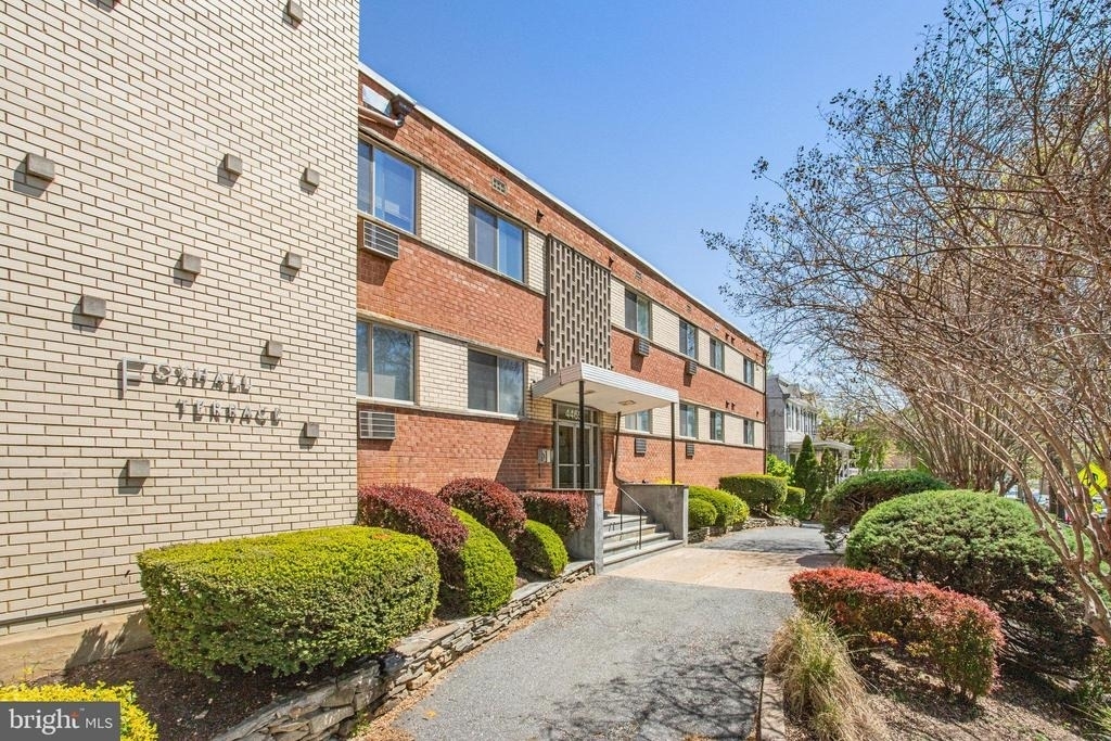 4465 Macarthur Boulevard Nw - Photo 17