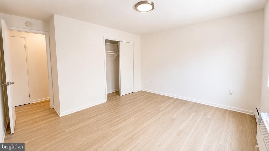 4465 Macarthur Boulevard Nw - Photo 3