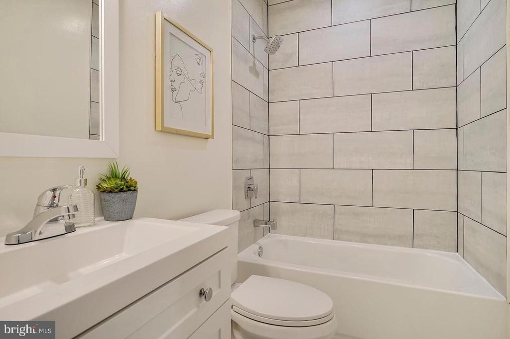 1311 Spring Road Nw - Photo 15