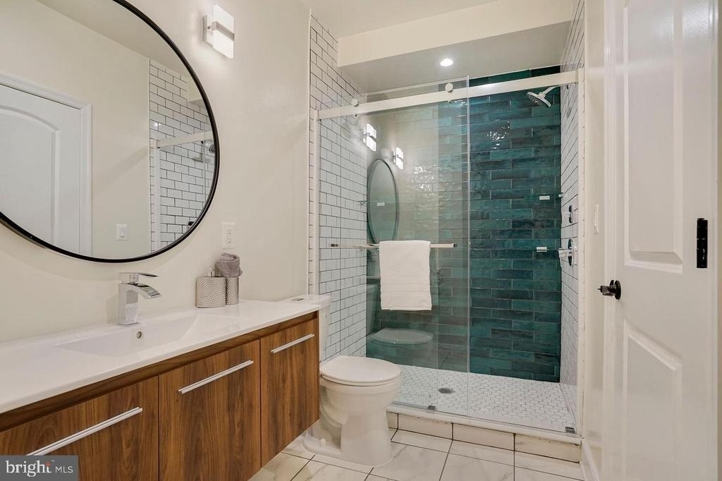 1311 Spring Road Nw - Photo 9
