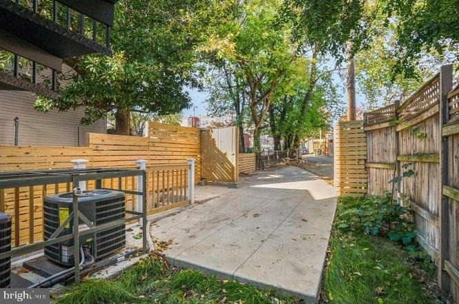 1311 Spring Road Nw - Photo 22