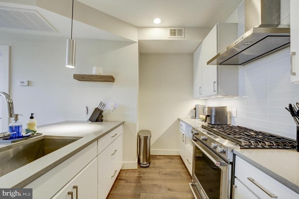 2337 Champlain Street Nw - Photo 10