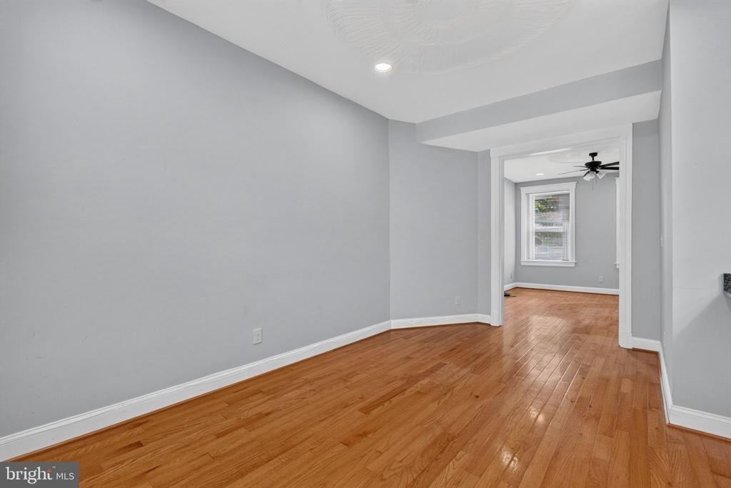 635 Kenyon Street Nw - Photo 12