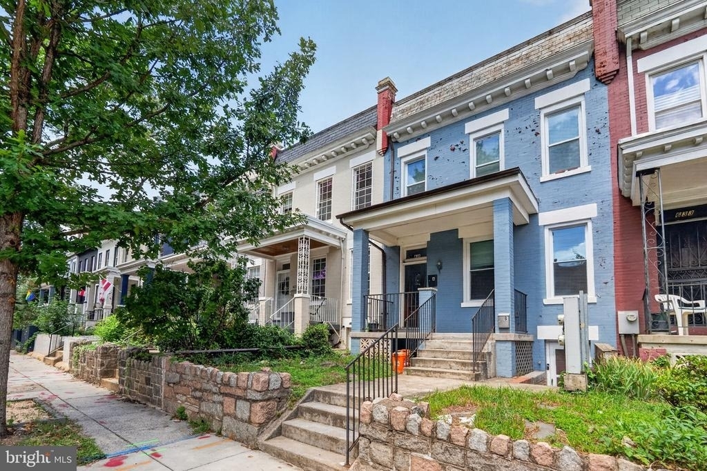 635 Kenyon Street Nw - Photo 32